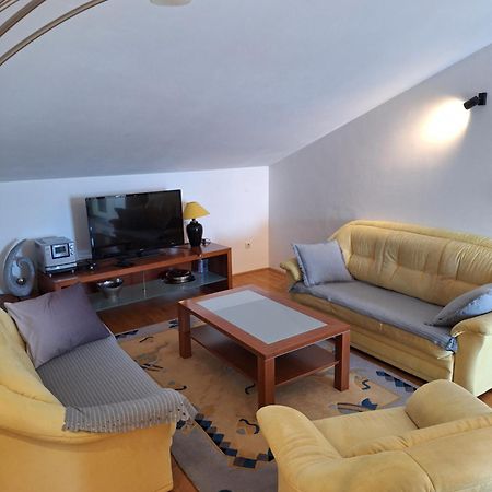 Apartments Romana 斯拉汀 外观 照片