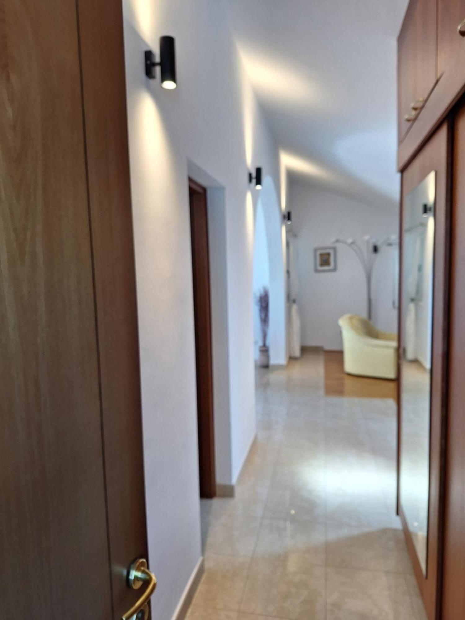 Apartments Romana 斯拉汀 外观 照片