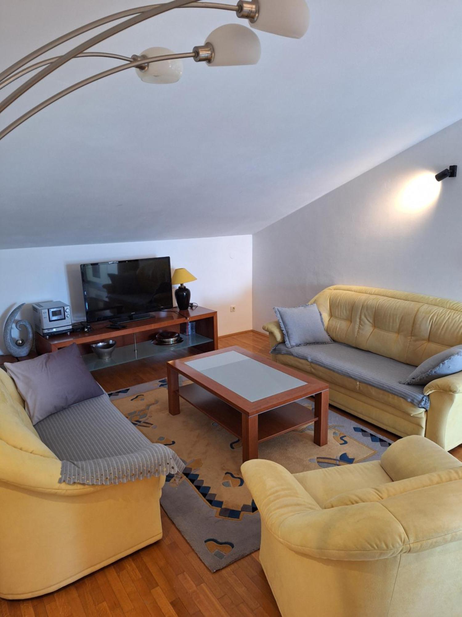 Apartments Romana 斯拉汀 外观 照片