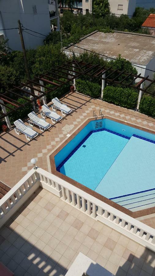 Apartments Romana 斯拉汀 外观 照片